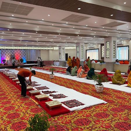 Hotel Shri Siddhivinayak Bina-Etawa Dış mekan fotoğraf