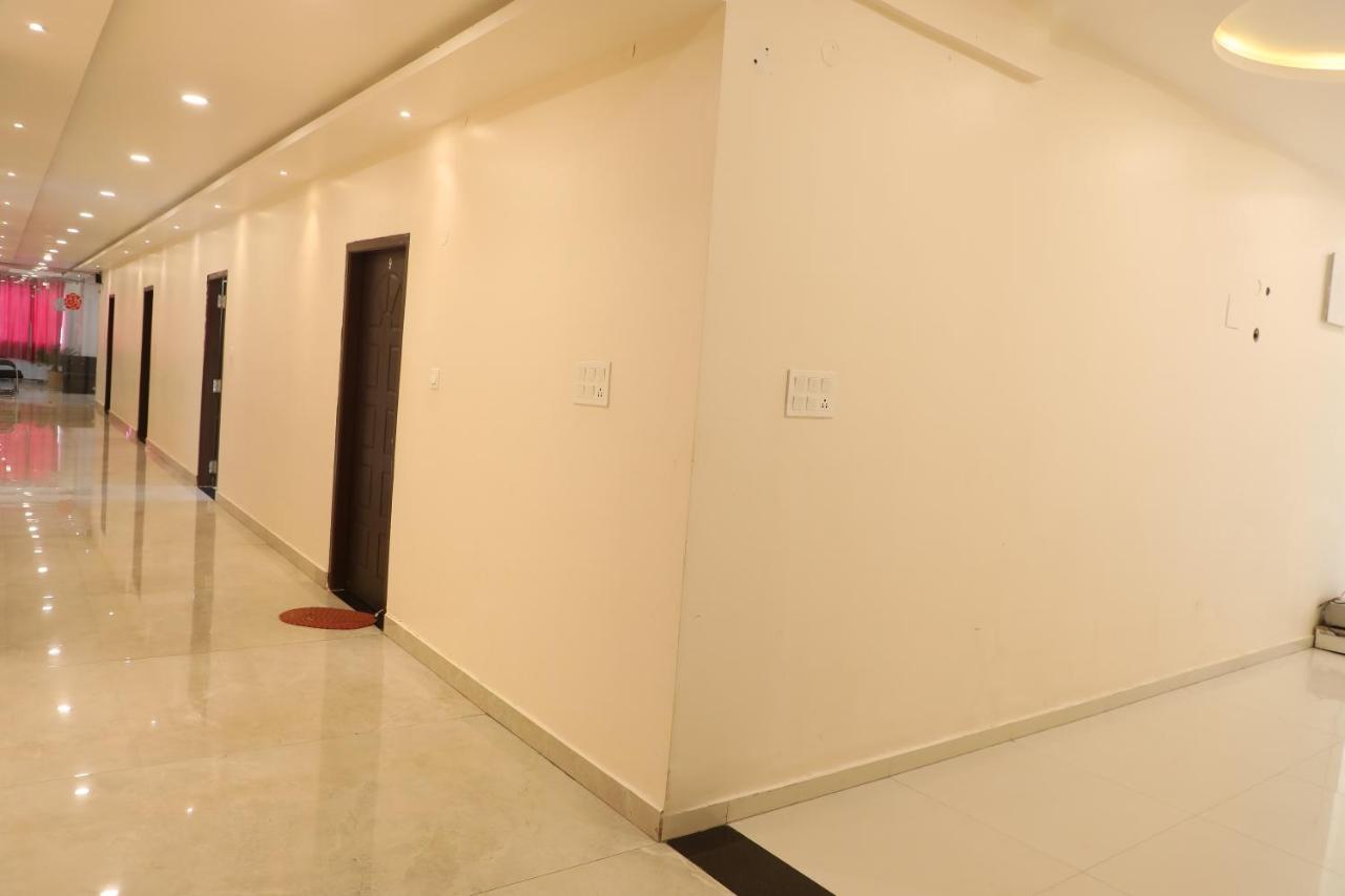 Hotel Shri Siddhivinayak Bina-Etawa Dış mekan fotoğraf