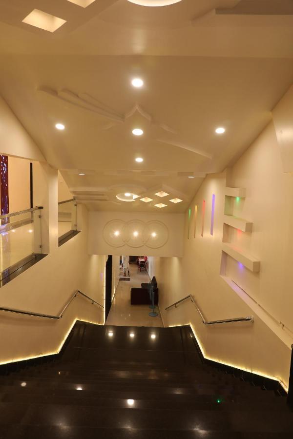 Hotel Shri Siddhivinayak Bina-Etawa Dış mekan fotoğraf