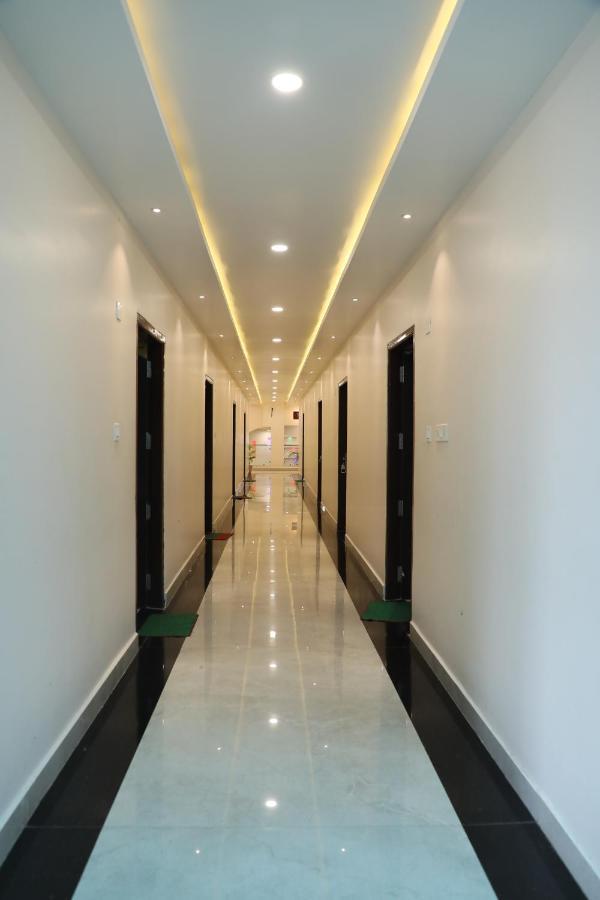 Hotel Shri Siddhivinayak Bina-Etawa Dış mekan fotoğraf