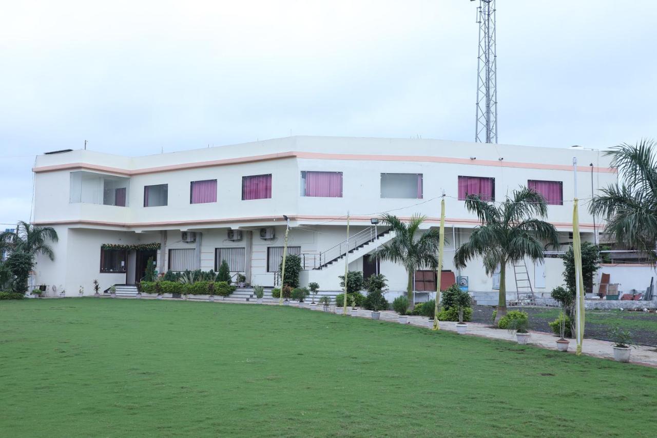 Hotel Shri Siddhivinayak Bina-Etawa Dış mekan fotoğraf