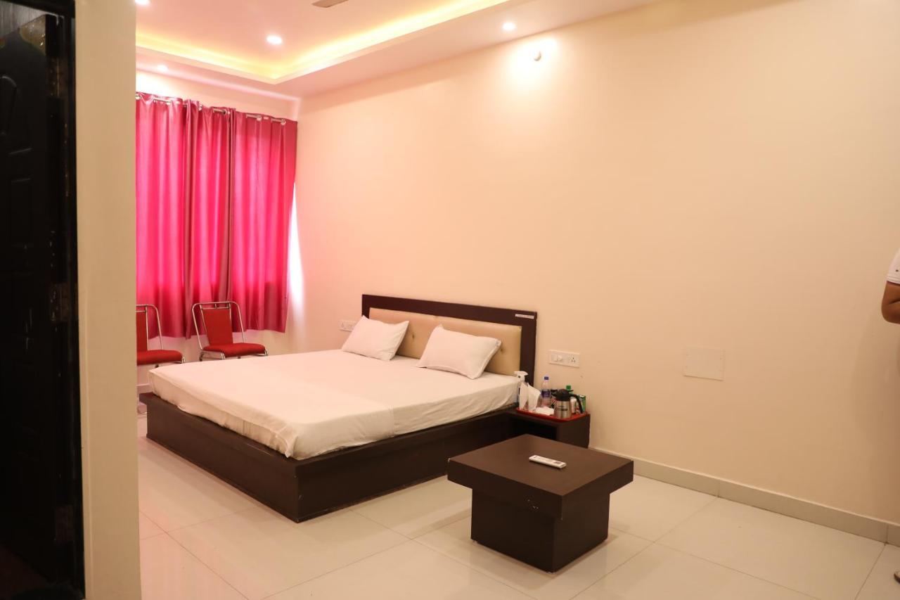 Hotel Shri Siddhivinayak Bina-Etawa Dış mekan fotoğraf